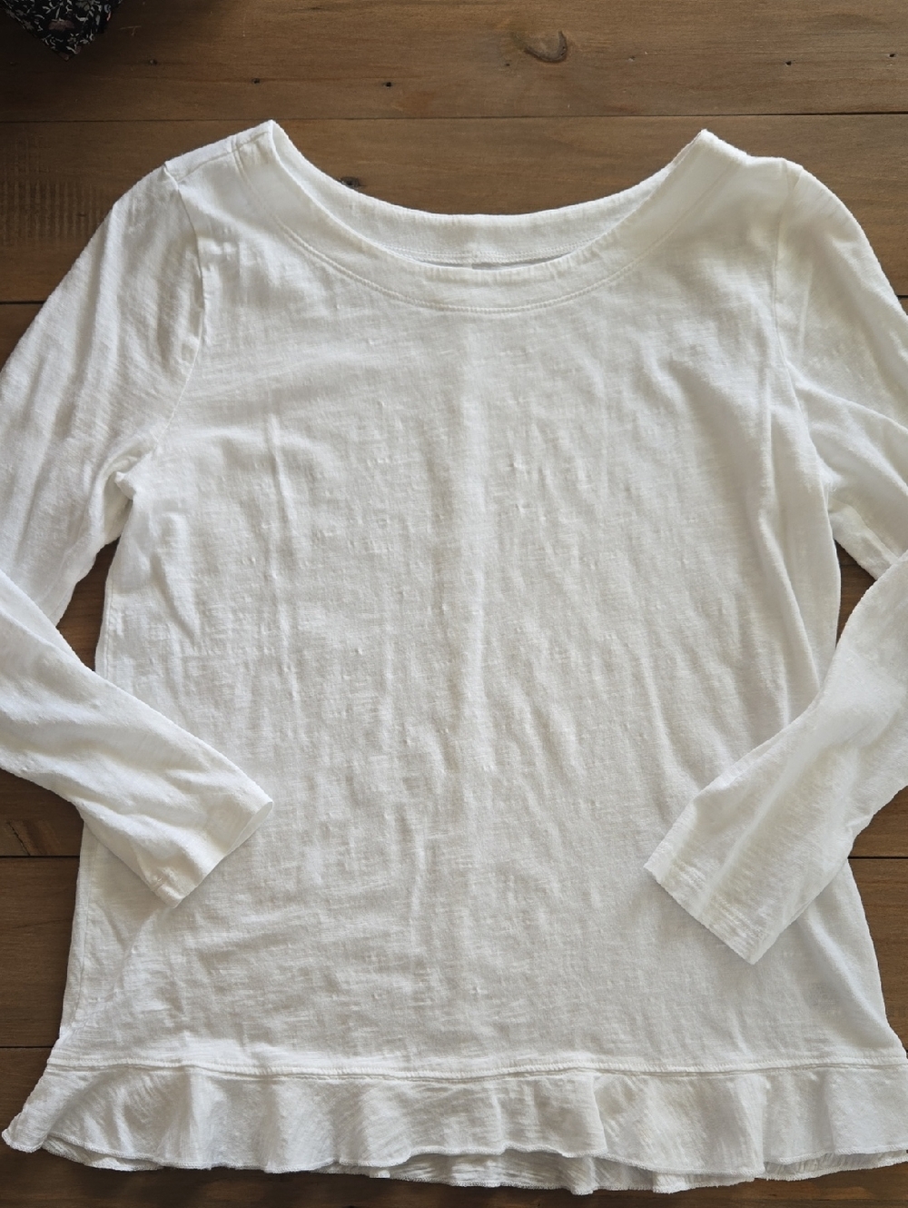 Susina White Long-Sleeve Ruffle-Hem Top